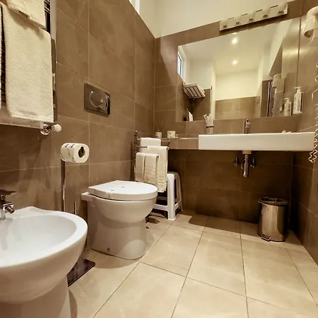 바티카노 럭셔리 게스트하우스 4*