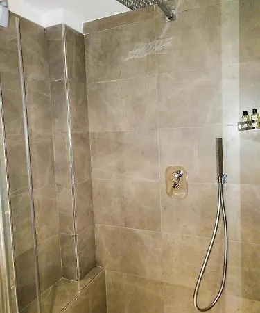 바티카노 럭셔리 게스트하우스